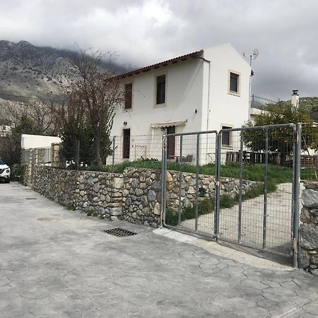Willa Papa-Antonis Stone House Zarós Zewnętrze zdjęcie